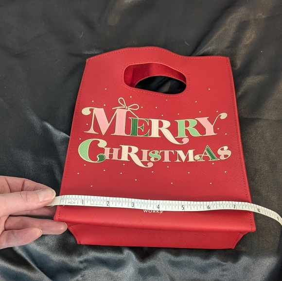 Bath & Body Works Gift Bag Tote Red Holiday Merry Christmas Felt Lined NWOT - Picture 7 of 8